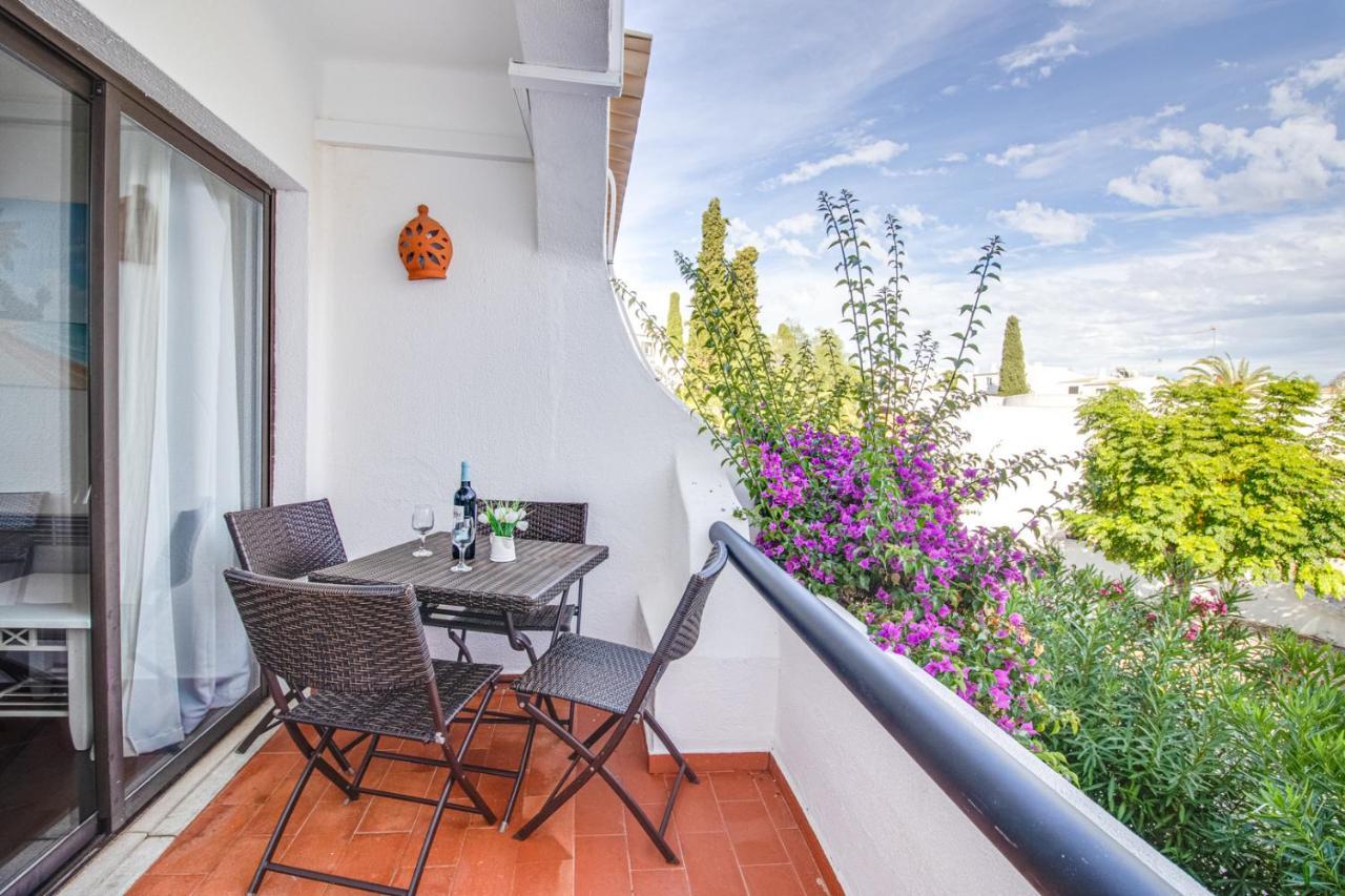 Seaside Retreat With Pool, Ac, And Fast Wi-fi Apartment Albufeira