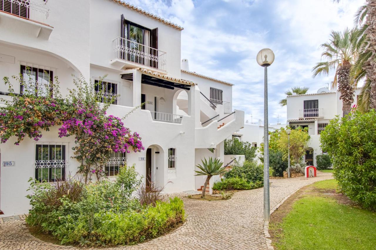 Seaside Retreat With Pool, Ac, And Fast Wi-fi Albufeira